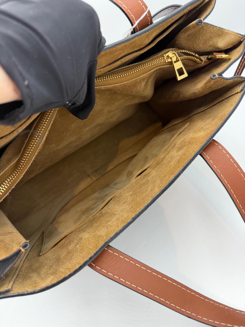 Loewe Gate Top Handle 2Way - Picture 5 of 14